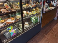 面包甜点陈列柜-星巴克(哈尔滨松雷店)