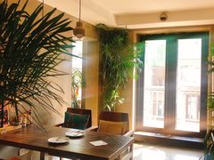 -HIGH FIVE哈福手工汉堡(桂林路店)