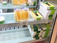 零售区-三三烘焙坊(滨江店)