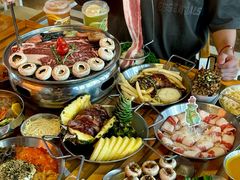 -叽叽扎扎烤肉场(生态城万达店)