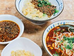 -宝哥杂酱万州面(镋钯街37号院店)