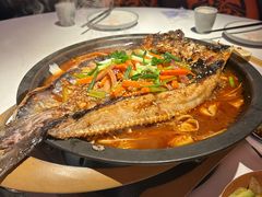 -鸣记脆皮烤鱼·海鲜烤鱼(三八广场店)