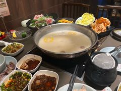 -捞王锅物料理(上海世茂广场店)