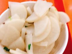 炖萝卜-牛一嘴·兰州牛肉面·大盘鸡(财富中心店)