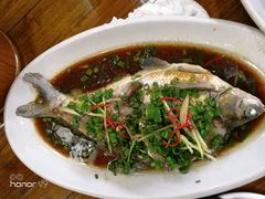 葱油鳊鱼-芦茨金富饭庄·25年老字号·专做稻草鸡