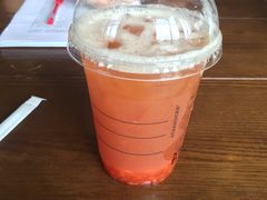 -星巴克(西安曲江银泰店)
