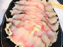 -鲜入围煮花胶鸡海鲜火锅