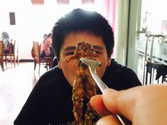 -Neary Khmer Restaurant