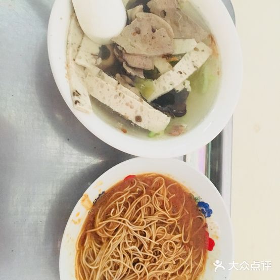 公园阿胖小吃(猪蹄饭生烫沙茶面)