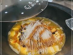 -屯老二农家铁锅炖(奥运村店)