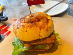 招牌秘制鸡腿堡-必胜客(白石桥店)