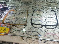 -罗创丹阳眼镜(童卫路店)