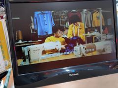 -玛奴拉改衣(万里家乐福店)