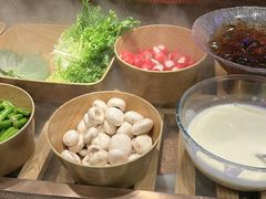 -山焱·炭火自助烤肉(周浦万达店)
