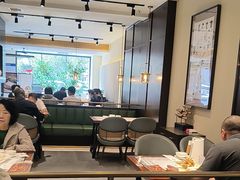 -东方饺子王臻味餐厅(新嘉坡城店)