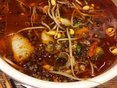 -渝是乎川渝小炒(新世界百货望京店)