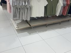 -优衣库(上海正大广场店)