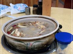 -东巴谷野生菌火锅餐厅