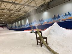 -乔波室内滑雪场