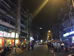 -拈签一笑黄牛肉辣卤串串
