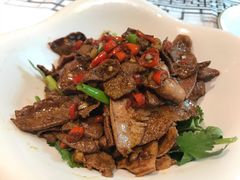 -丹江口渔村·湘味厨房(桃园店)