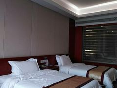 -兴芮温泉度假区