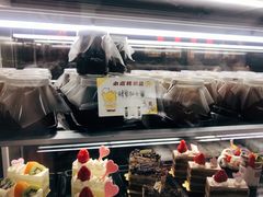 -爱德顺糕点食屋(利民道店)