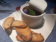 -弦月窗LUNETTE BY AMANDA(复兴路店)