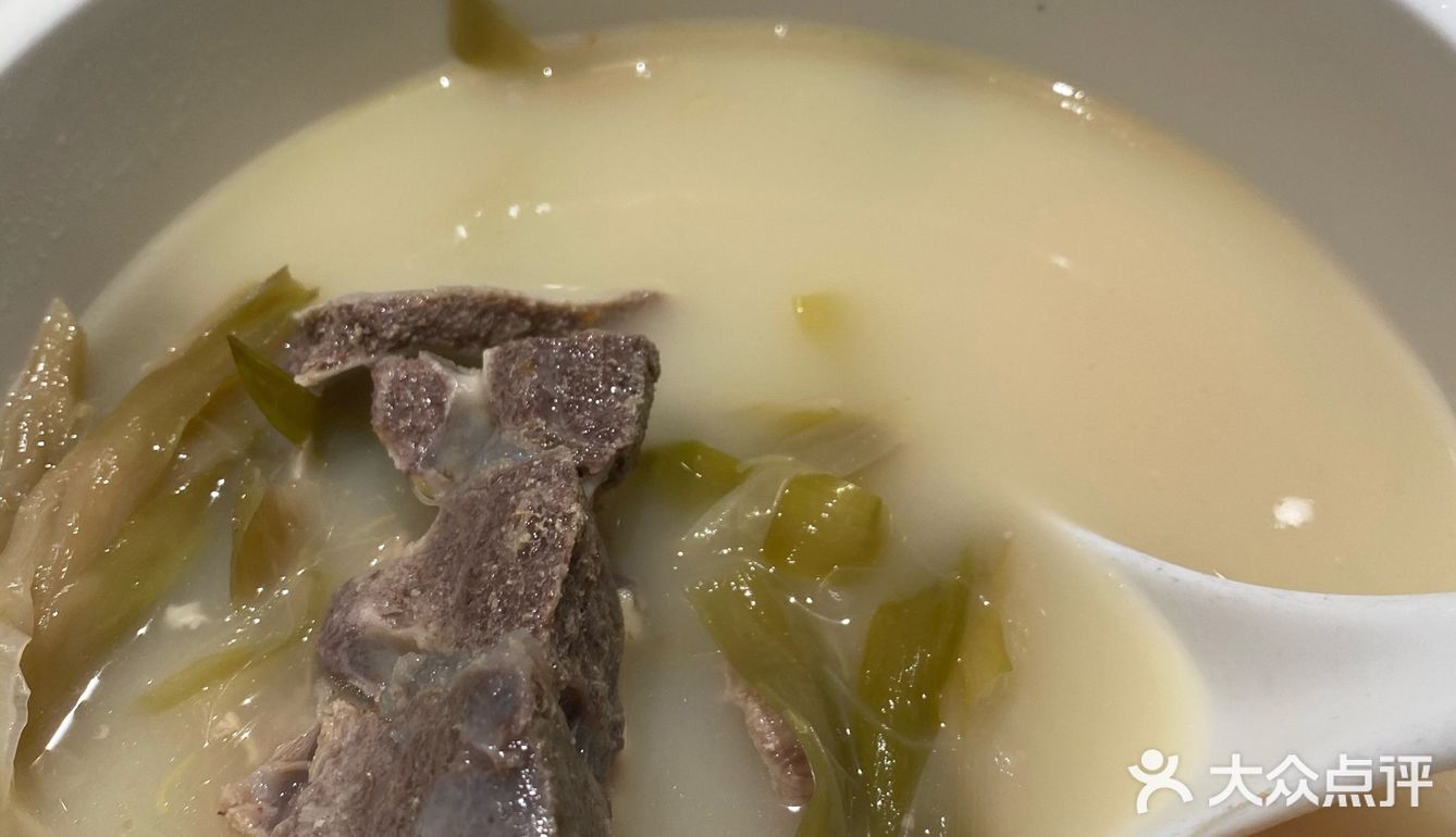 古老肉面裹的太厚；春鸡还可以肉还挺嫩的，咸淡适中