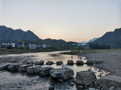 -百里峡七彩艺术小镇