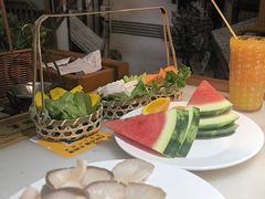 -巴渝瓦肆重庆鲜火锅(宝龙环湖店)