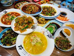 -有红鸡毛店·川菜(建设路店)