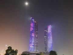 -南京眼步行桥