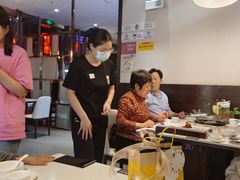 -煲王粤菜餐厅(中侨中心店)