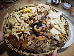 -鲜菌江湖正宗野生菌火锅