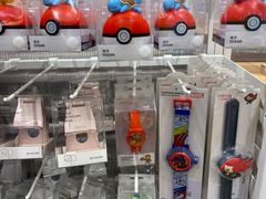 -名创优品(北京新中关购物中心地铁层店)