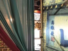 -东口码头·烧鸽子·鱼头泡饼·地方菜(金鹰悦城店)