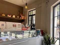 -Fridi Patisserie Cafe