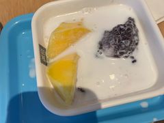 芒果白雪黑糯米甜甜-满记甜品(荟聚购物中心店)