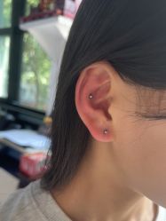 -龙之吻专业刺青·手工耳洞·纹身去色