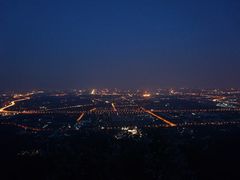 -鬼笑石后山停车场