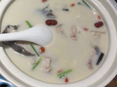 -老阿爸鲜鱼土菜(昆山花桥店)