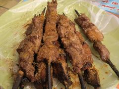 -艾力江和田馕坑烤肉店