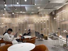 大堂-奈雪的茶(市百一店)