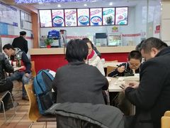 -李先生牛肉面大王(北京站售票厅餐厅)