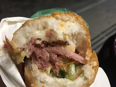 -Bánh Mì Huynh Hoa
