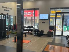 -思迈威健身(积玉桥万达店)