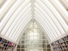 -钟书阁(松江泰晤士小镇店)