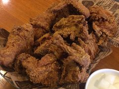 -BHC炸鸡(明洞总店)