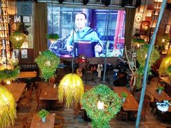 景观位-临界音乐酒馆·小龙虾·江湖菜(华熙LIVE·鱼洞店)